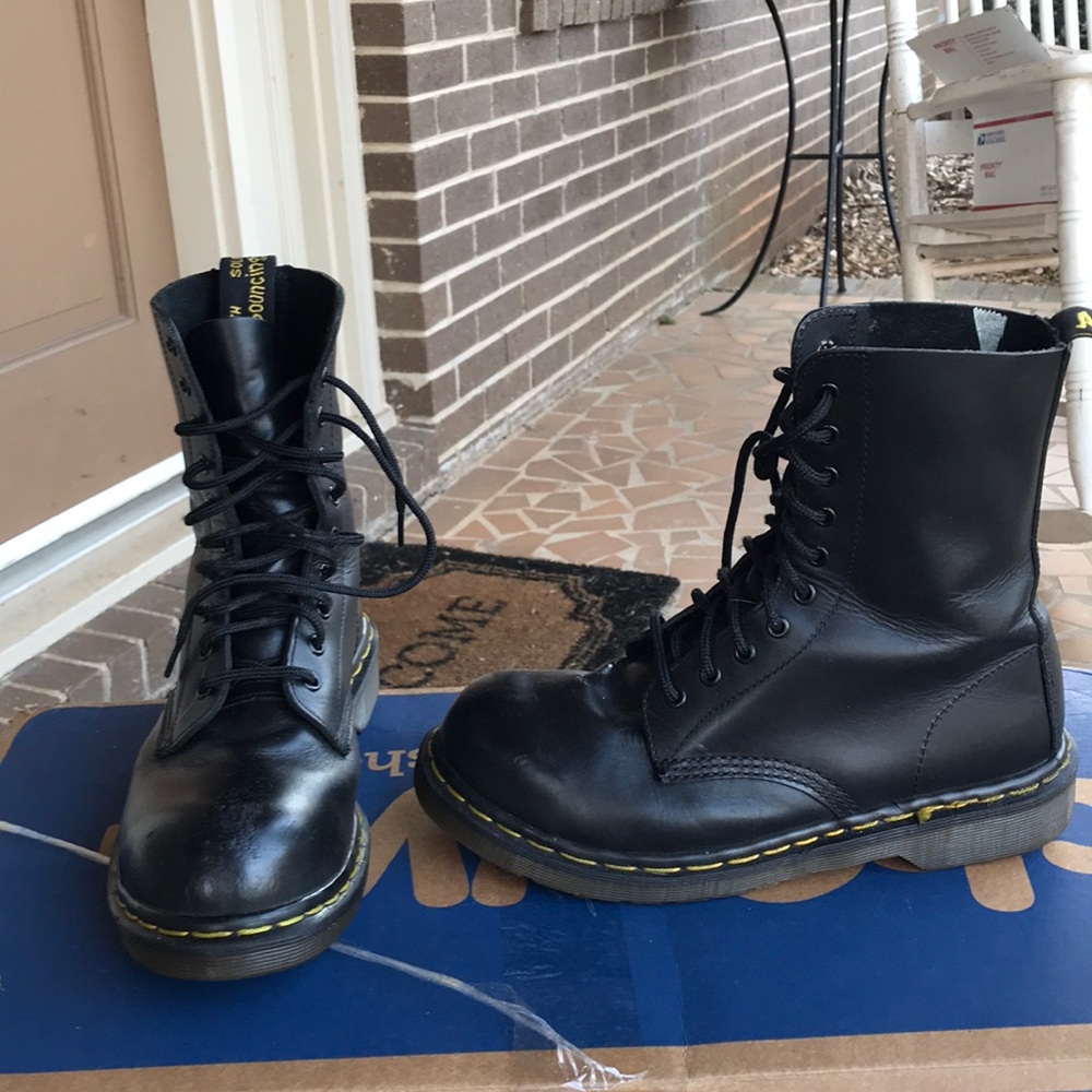 Black boots